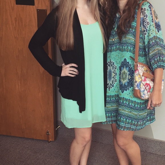 Mint dress! - Picture 3 of 3